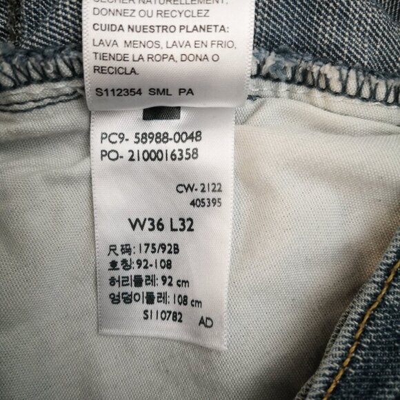 Signature by Levi Strauss Men's Size 36/32 Medium Wash Straight Leg Jeans - Picture 6 of 14